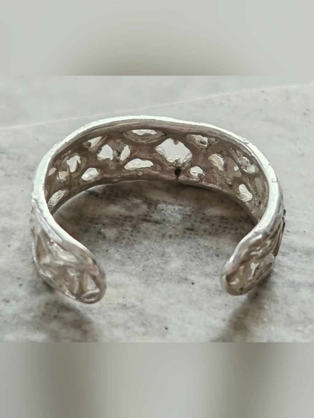 VTG 925 Sterling Silver Openwork Cutout Celtic Filigree Toe Ring Adjustable - Picture 3 of 6